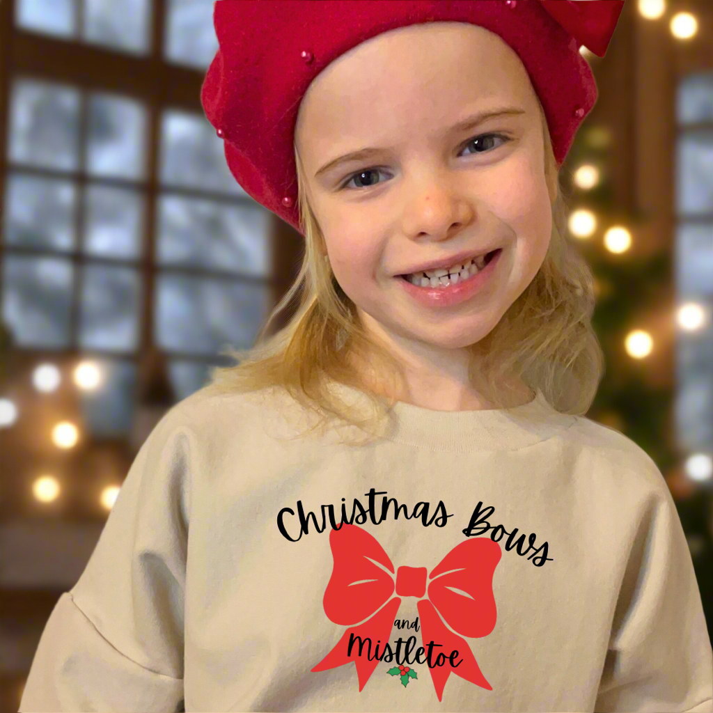 Christmas Bows & Mistletoe Oversized Sweatshirt