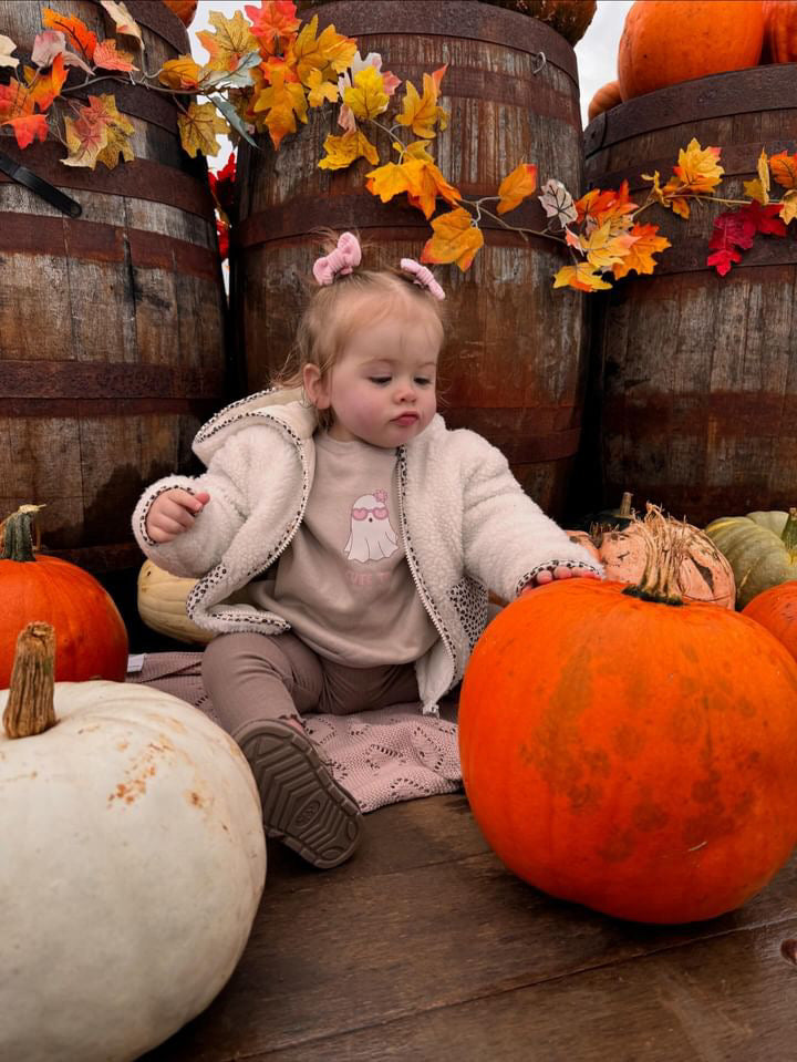 'Too Cute To Spook' Oversized Sweatshirt